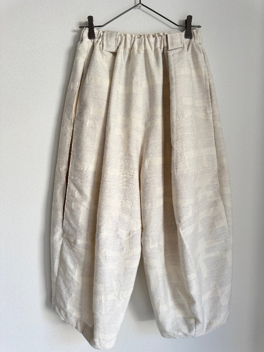 ニーカットパンツ（M)
