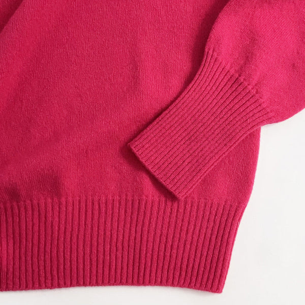 クルーネックセーター