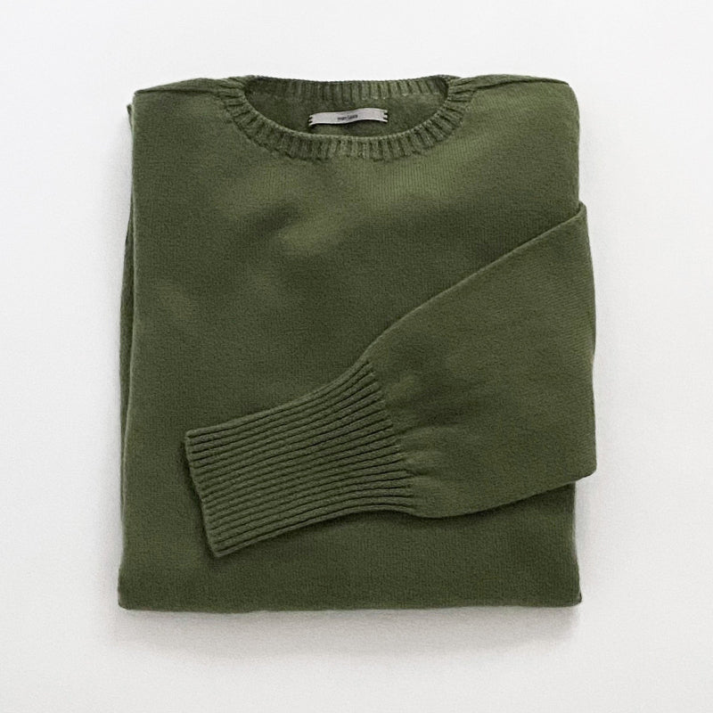 クルーネックセーター